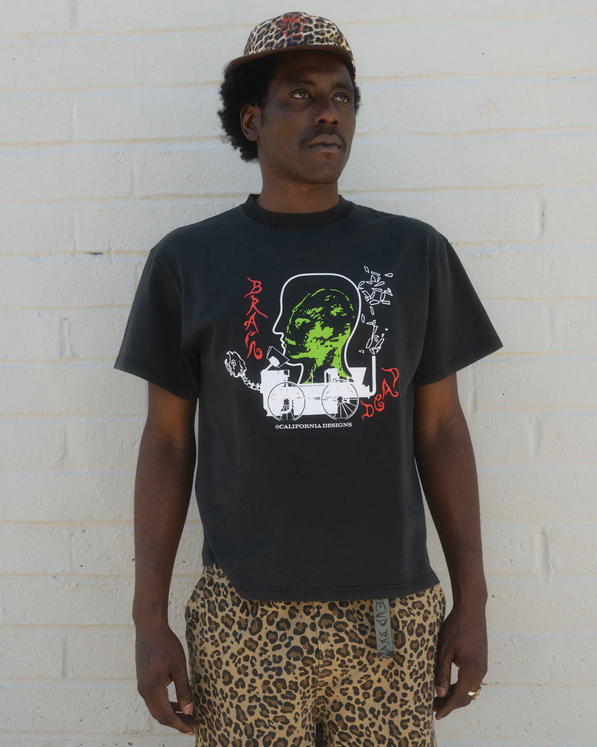 Alien Tractor T-shirt - Washed Black - Image 4