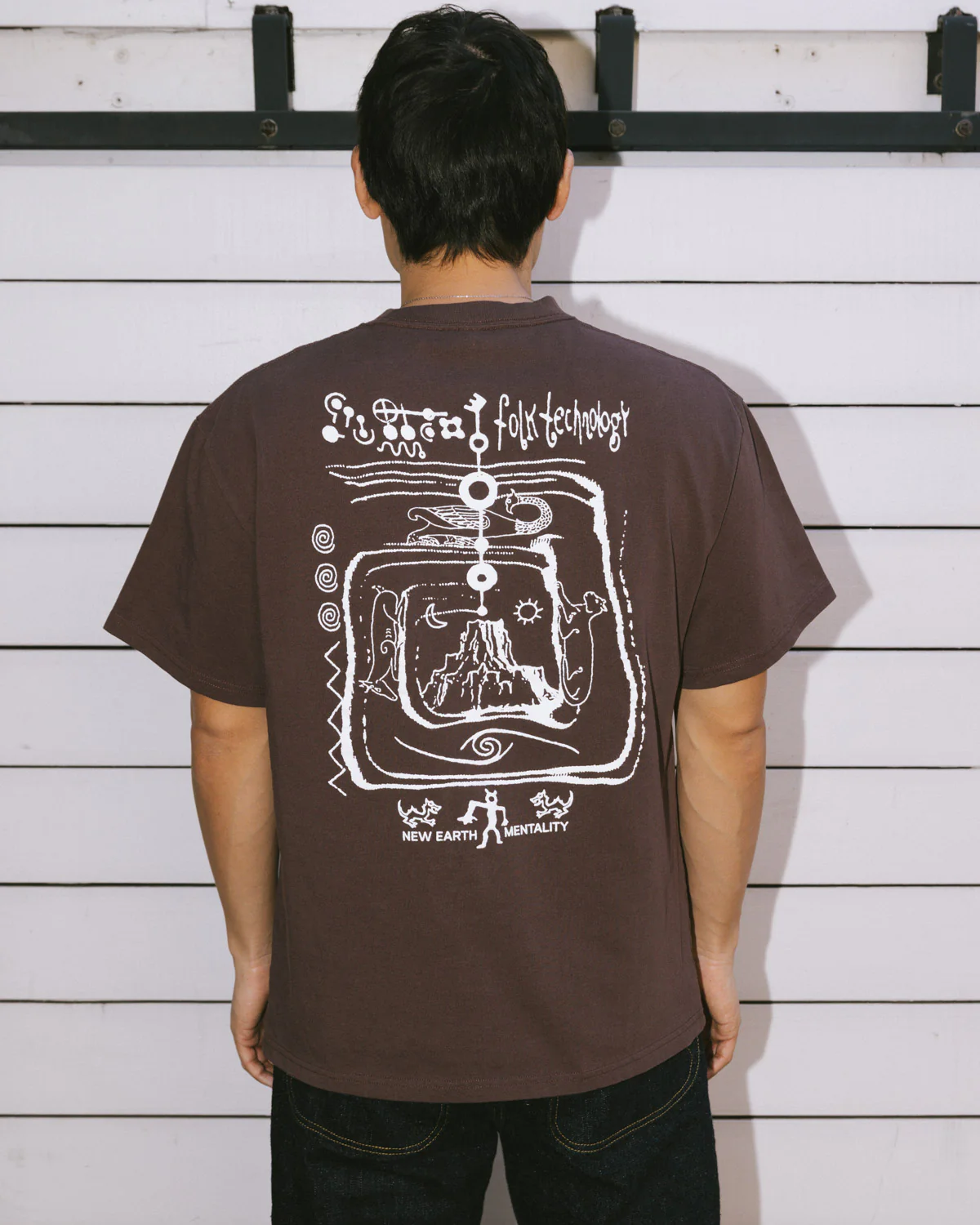 Ancient Knowledge T-shirt - Berry - Image 4