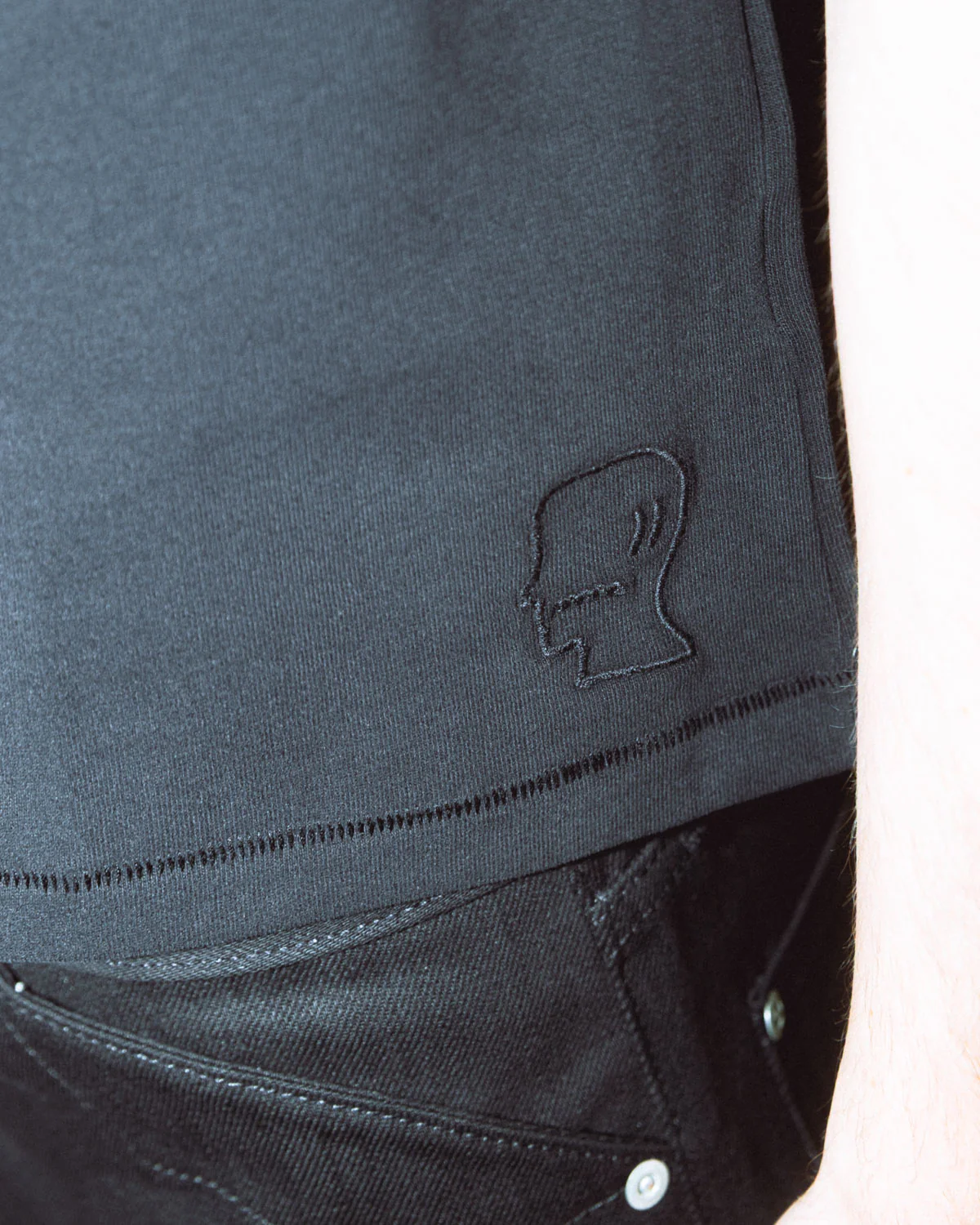 Easy T-shirt - Black - Image 4