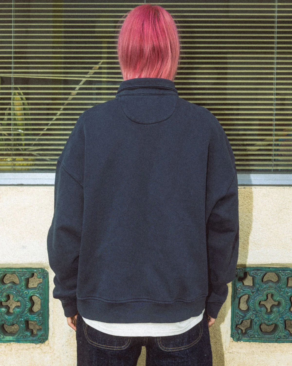 Half Zip Collared Sweatshirt - Washed Black - Image 9
