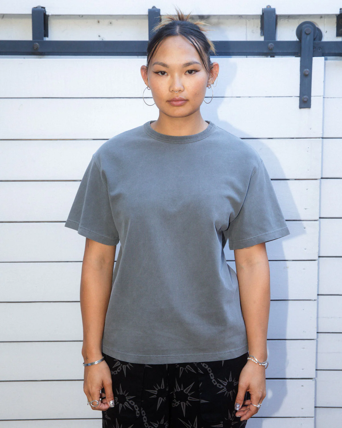 Pigment Pique T-shirt - Washed Black - Image 3